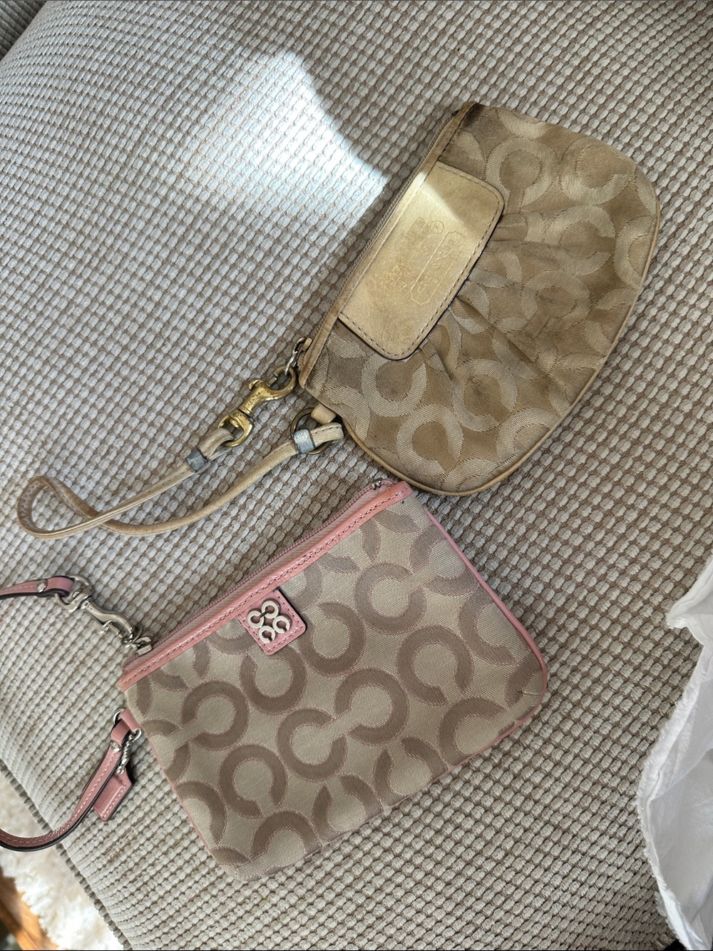 TWO Y2K Coach Signature Canvas Wristlets Mini Bag in Beige with Pink HANGTAG